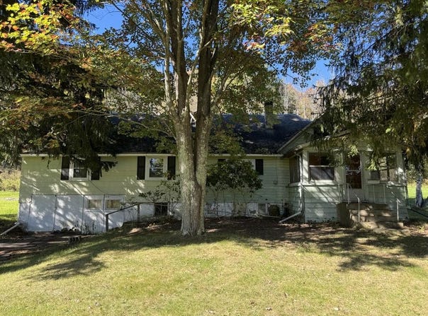 103 W Highland St, Elkland, PA 16920