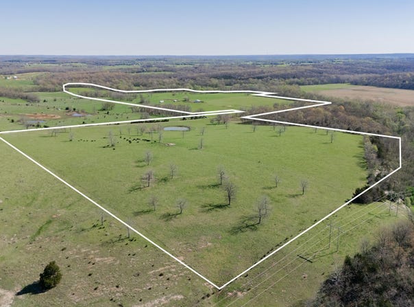 000 E 1000 Road, Stockton, MO 65785