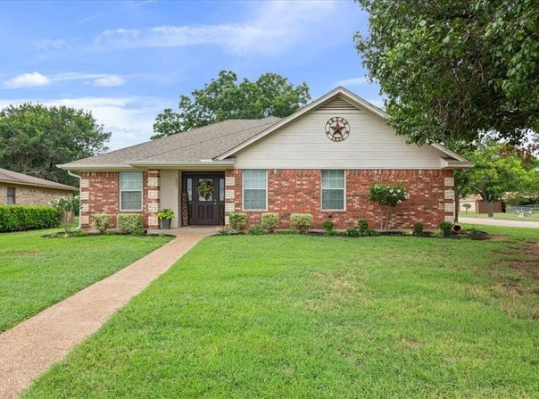 229 Tampico Drive, Hewitt, TX 76643
