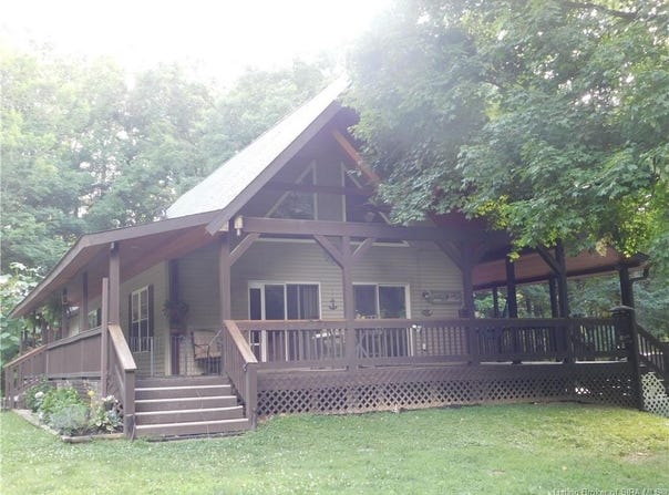 11087 S Trinity Lane, Pekin, IN 47165