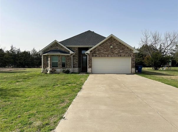 16664 County Road 3120, Purdon, TX 76679