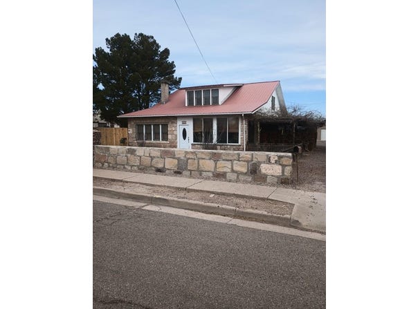 315 McCutcheon Avenue, Socorro, NM 87801