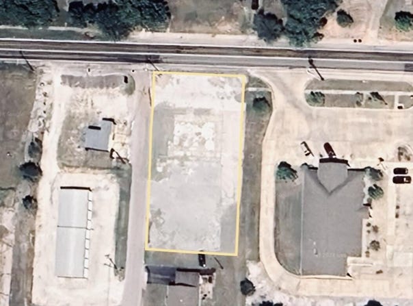312 East Street, Stockton, MO 65785