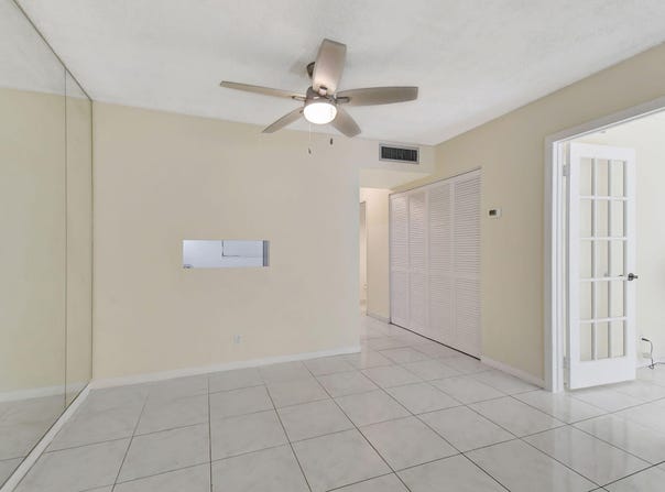 3090 NW 46th Avenue, Lauderdale Lakes, FL 33313