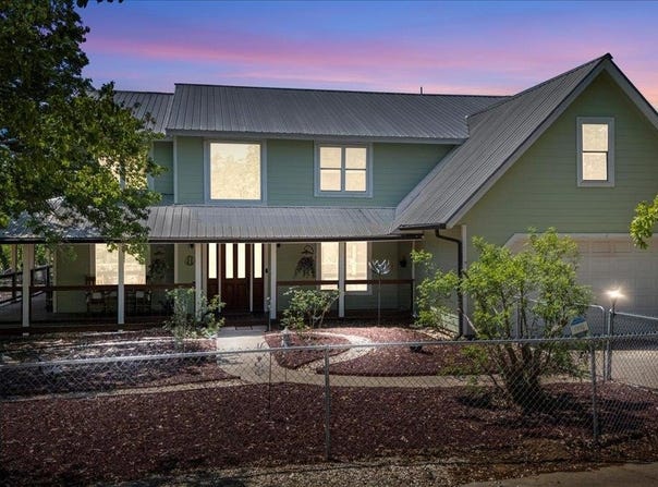 550 League Line RD, Smithville, TX 78957