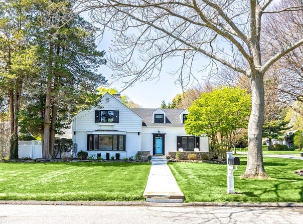 51 Dumbarton Drive, Huntington, NY 11743