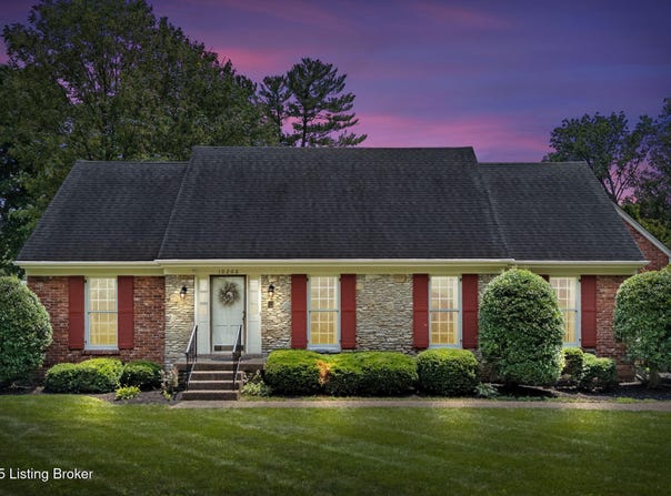 10206 Statia Lynn Ct, Louisville, KY 40223