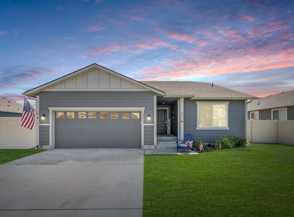 10413 N Belgrave Loop, Hayden, ID 83835