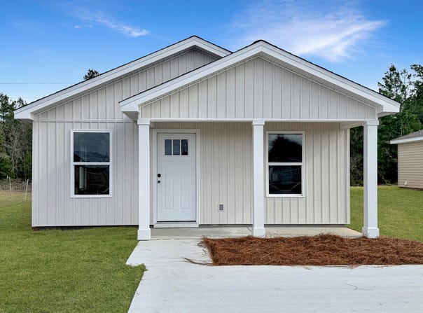 5431 Bayleaf Drive, Crestview, FL 32539