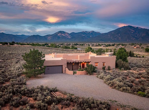 3 Tierra Madre, El Prado, NM 87529