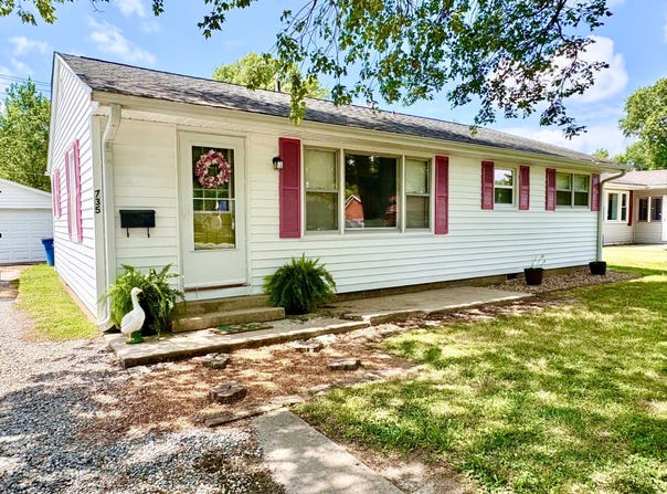 735 W. 5th St, Flora, IL 62839
