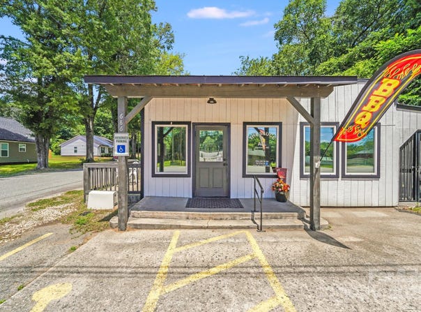 686 Wilshire Avenue SW, Concord, NC 28027