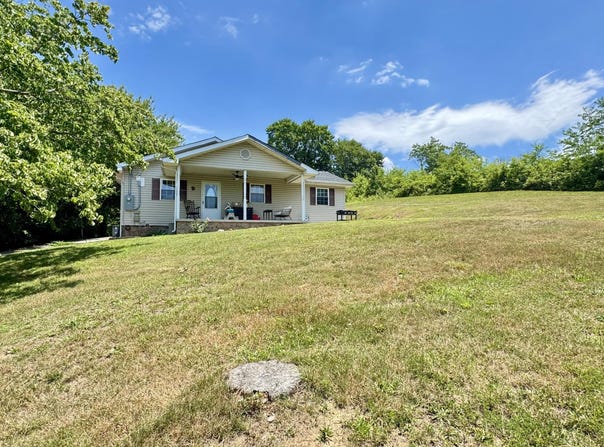 17 Sunny Brook Road, Heidrick, KY 40949