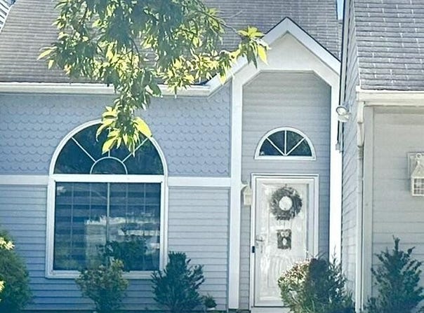589 Madison Drive, Monroe, NJ 08831