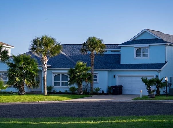 303 Square Rigger, ROCKPORT, TX 78382