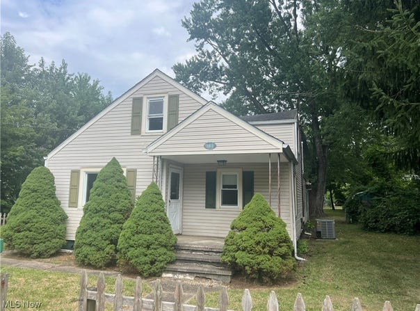 1463 4th Street, Lakemore, OH 44250
