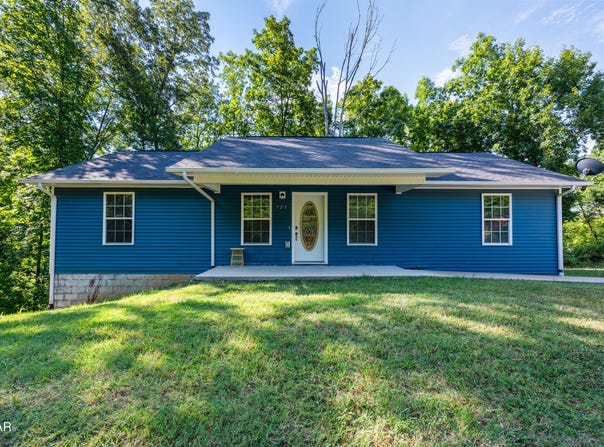 723 Catherine Crisp Drive, Kodak, TN 37764