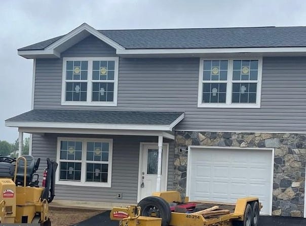 120 PACIFIC AVENUE, MILROY, PA 17063