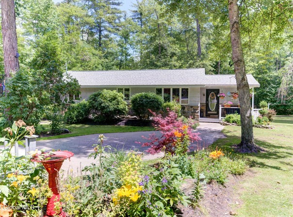 23-24 Lilly Lane, Sand Lake, NY 12018