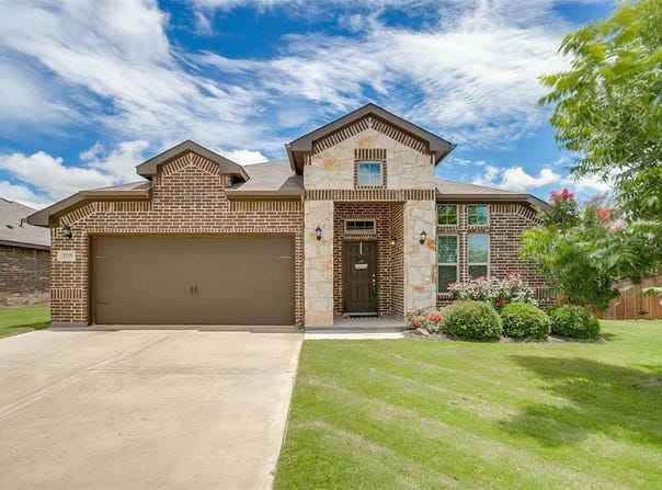 2529 Silver Fox Trail, Weatherford, TX 76087