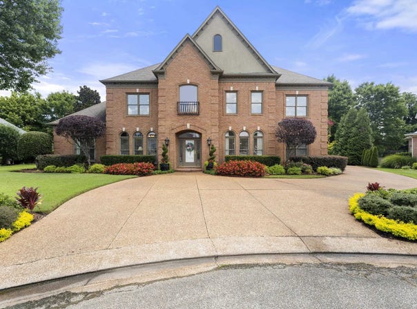 3608 GOLF WALK Cir E, Memphis, TN 38125