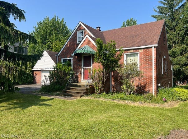 164 Richmond Road, Richmond Heights, OH 44143