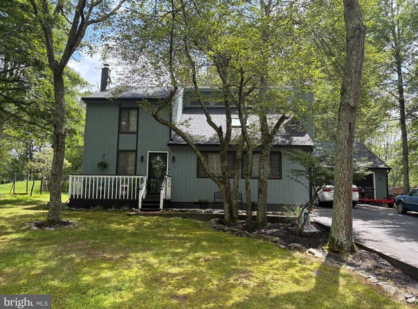 129 SEGATTI CIRCLE, BUSHKILL, PA 18324