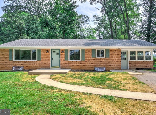 2532 PINE GROVE ROAD, YORK, PA 17403