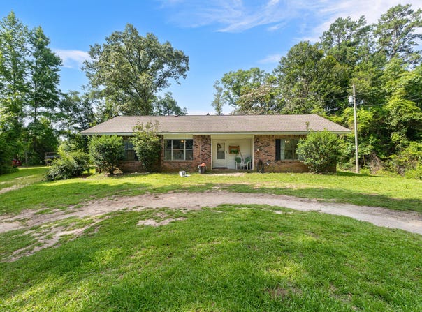 2 Turner Loop, New Augusta, MS 39462