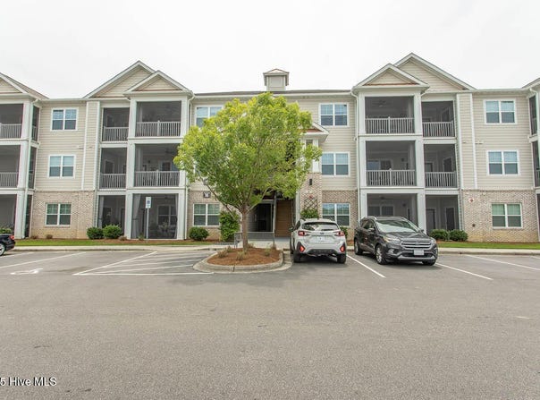 395 S Crow Creek Drive NW, Calabash, NC 28467
