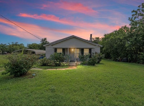 104 S College Street, Itasca, TX 76055