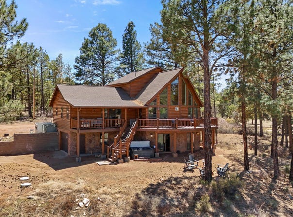 2802 ZANE GREY Boulevard, Overgaard, AZ 85933