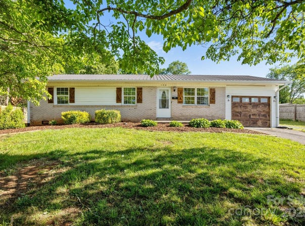 136 Kent Drive, Forest City, NC 28043