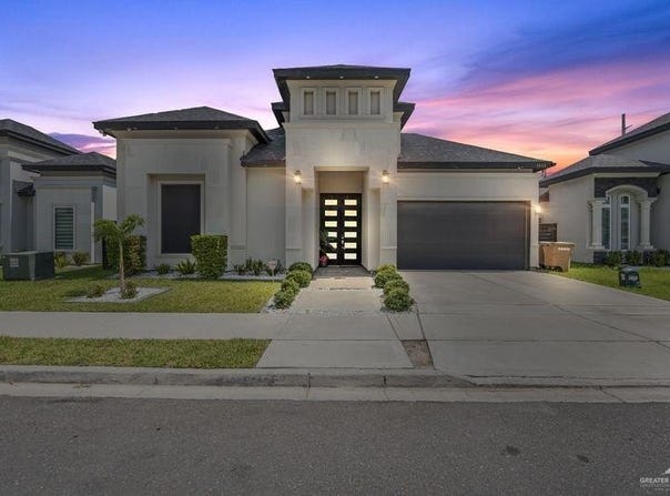 1613 E Mayhem Drive, Edinburg, TX 78542