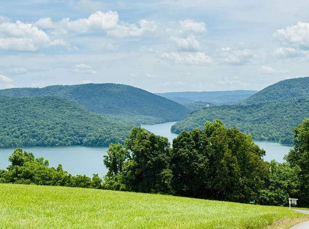 L304 Trona Ln, New Tazewell, TN 37825
