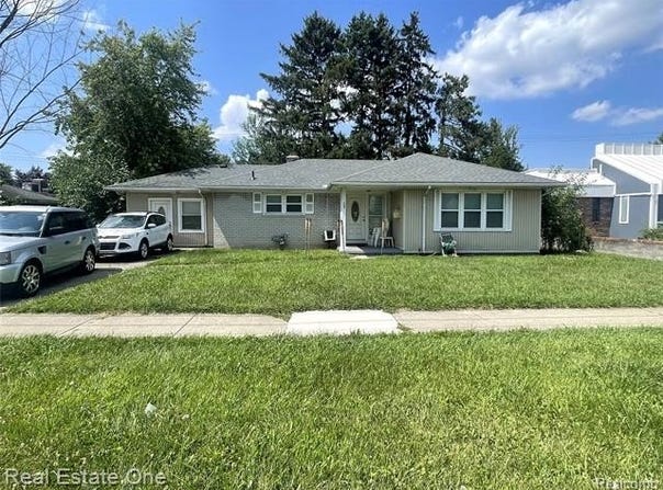 547 Inkster Road, Garden City, MI 48135