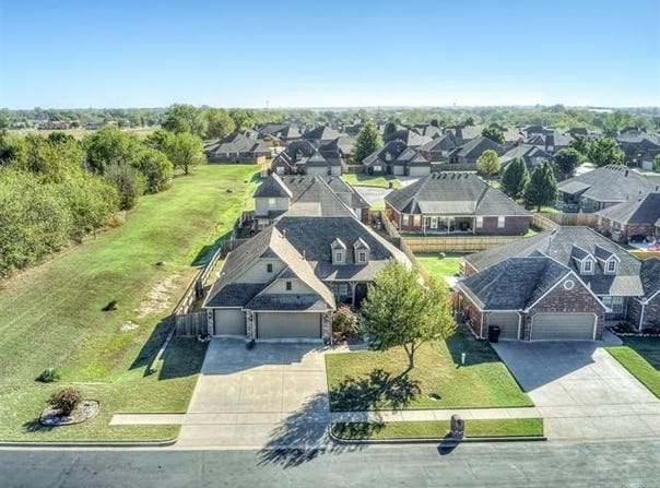 7009 N 120th East Avenue, Owasso, OK 74055