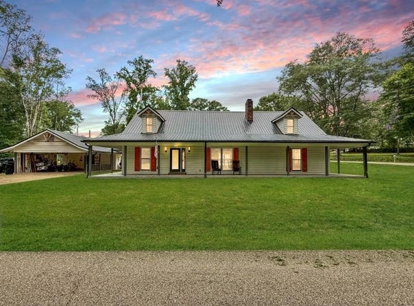 706 Benford, Fulton, MS 38843