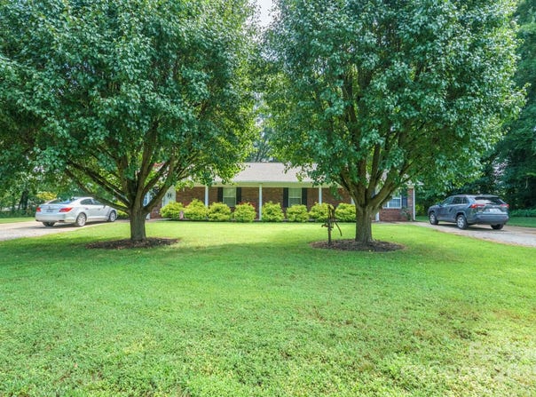 197-199 Hershel Lackey Road, Lincolnton, NC 28092