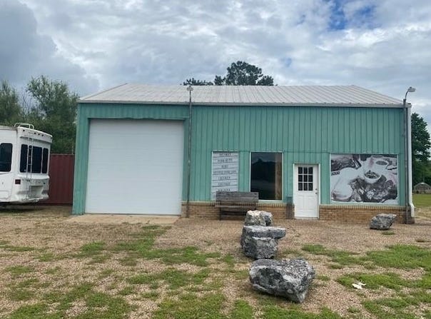 5099  S Business Hwy 71, Pineville, MO 64856