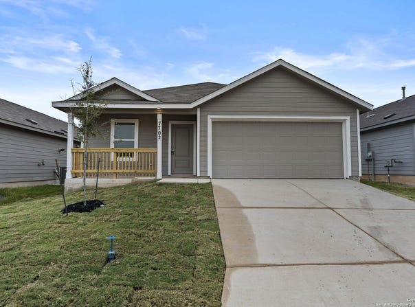 7702 Nessie Trails, San Antonio, TX 78227