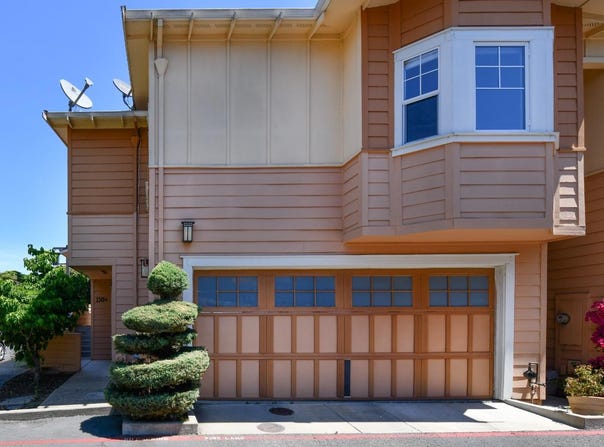 130 Valley Oak Drive, Napa, CA 94558