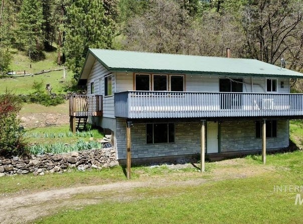 250 Hill Rd, Orofino, ID 83543