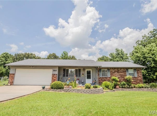 5707 Cedar Ridge, Poplar Bluff, MO 63901