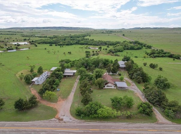 43016 State Highway 58, Carnegie, OK 73015