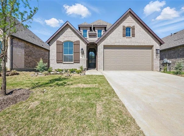 5060 Westhaven Circle, Denison, TX 75020