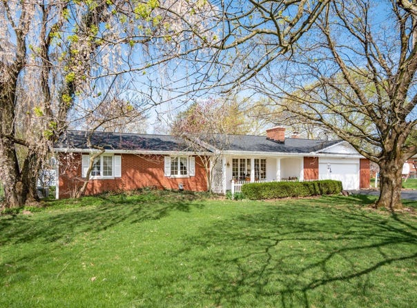 10 Orchard Lane, Delaware, OH 43015
