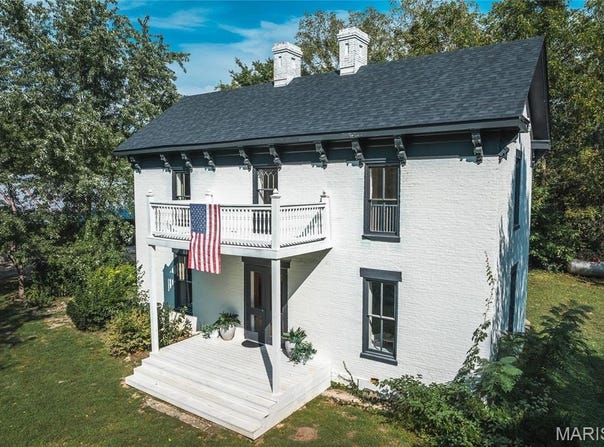 725 W Springfield Street, St James, MO 65559