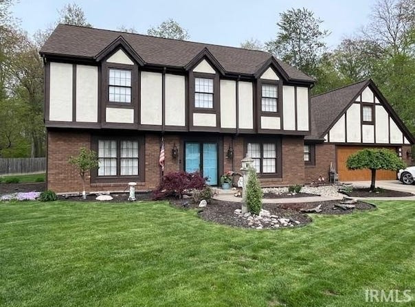 6827 Belle Plain Cove, Fort Wayne, IN 46835
