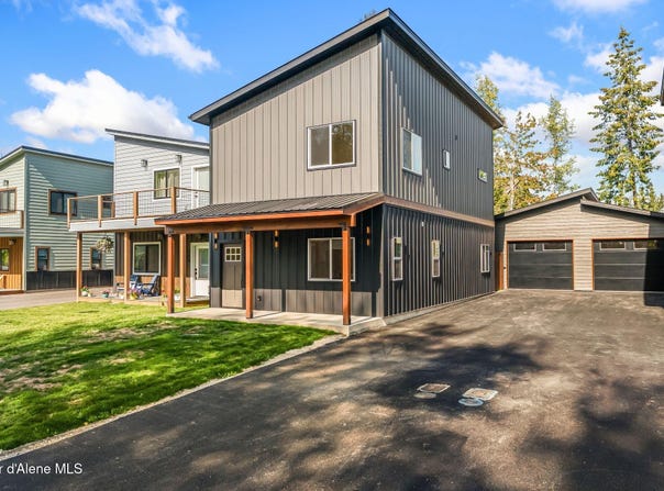 140 Carnelian Ave, Ponderay, ID 83852